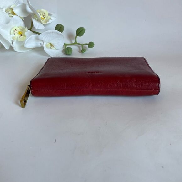 Fossil Burgundy Cell Phone Leather Wallet - Picture 5 of 7